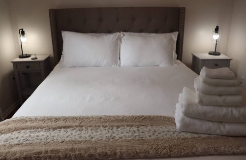 Tumbler Ridge Ski Chalet | Cozy and quiet chalet surrounded by outdoor beauty and adventure. Pet-friendly!