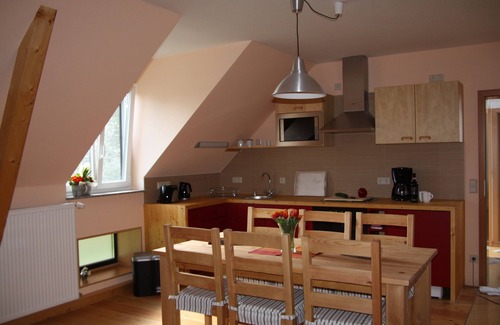 Halbendorf Condo | Cozy apartment, close to the lake with water ski facilities, very good bike paths