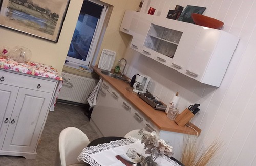 Neustadt-Glewe Apartment | Cozy apartment in the center of Neustadt-Glewe with lake proximity (700m).