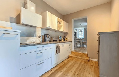 Cammin Apartment | Cozy Apartment in a former Train Station at Lake Cammin