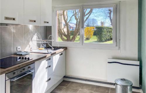 Fecamp Apartment | Cozy Apartment In Fécamp With Kitchen