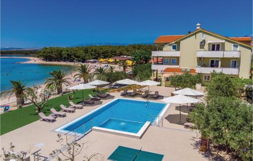 Povljana Apartment | Cozy Apartment In Povljana With Kitchen