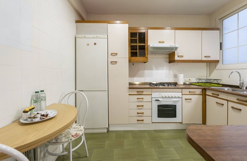 Guindalera Apartment | Cozy Apartment Madrid. Bº SALAMANCA, IFEMA. AEROPUERTO. 2 ROOMS- 6 PAX - ELEVATOR