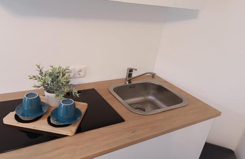 Neusass Old Town Apartment | Cozy Apartment mit WIFI, Aufzug & Kostenlos Parken EL-Living