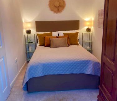 Steyr Apartment | Cozy Apartment Steyr Mitte, ruhig, Parkplatz, Terasse, 2 Schlafzimmer, WLAN