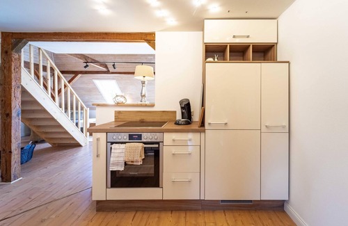 Schwerin Apartment | Cozy attic apartment in listed villa with lake view