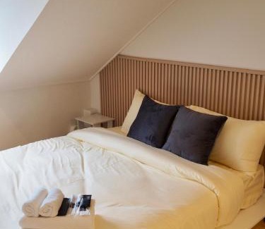 Chakkrawat Apartment | Cozy Attic Retreat Chinatown near Yaowarat - Songwat