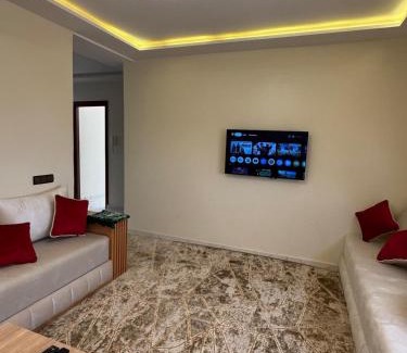 Drargua Apartment | Cozy Bright Family Apartment Near City Center