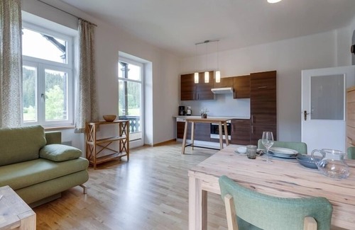 Sankt Sebastian Apartment | Cozy, bright vacation apartment (65sqm) with balcony and view of Lake Erlaufsee