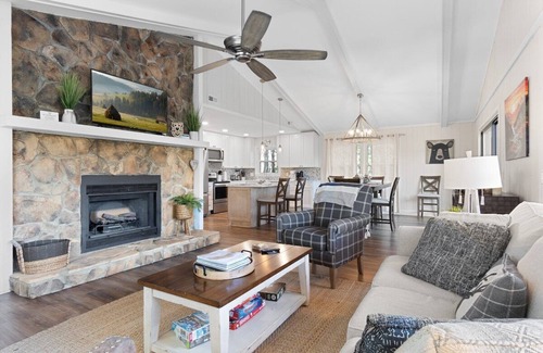 Sky Valley House | Cozy Bungalow - Big Views, Pool & 4 Master Suites