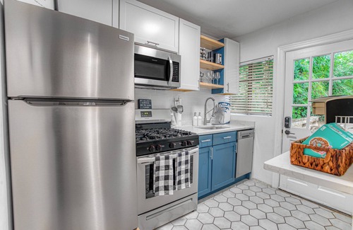 Dilworth House | Cozy & Charming Home, Minutes to Everything!