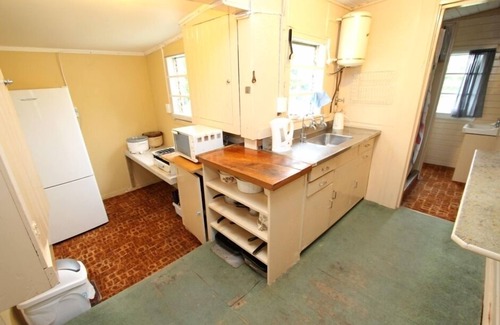 Raetihi House | Cozy Classic Holiday Cottage