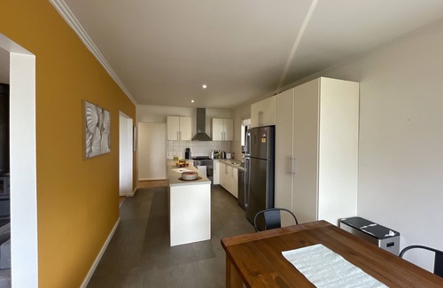 Mount Eccles House | Cozy comfort, spectacular view, central South Gippsland location! Sleeps 12!n