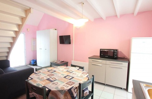 Siouville-Hague Cottage | Cozy cottage 600m from the beach with Wifi and pets allowed