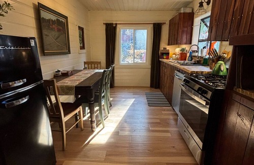 Wrightwood Cabin | Cozy Cottage in Wrightwood