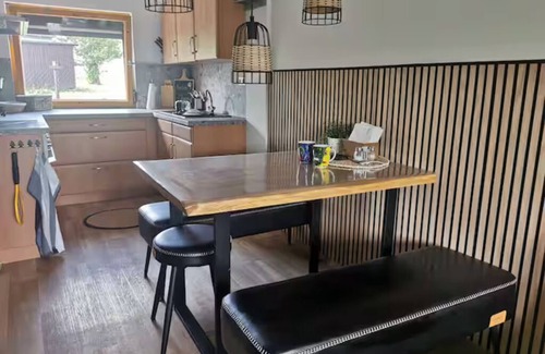 Schmira House | Cozy country house with garden near the trade fair