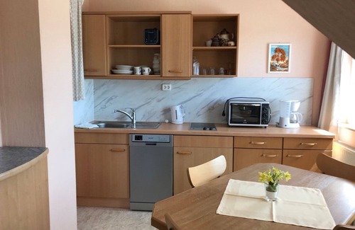 Waßmuthshausen House | Cozy 4-Bed Homberg Retreat