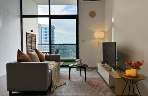 Brickfields Apartment | Cozy Fall Suite at EST Bangsar With Garden Scenery