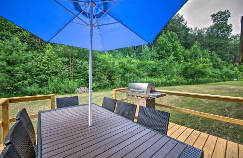 Pine Grove House | Cozy Family-Friendly Pine Grove Cabin with Fire Pit!