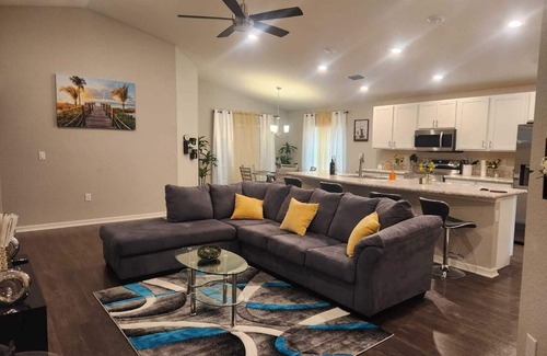 Haines City Villa | Cozy Family Villa