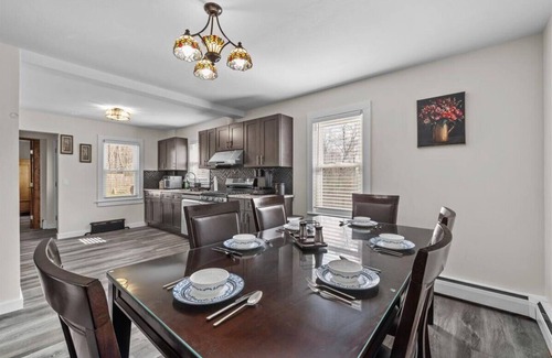 Tannersville Other | Cozy Farmhouse: Fireplace + Backyard + BBQ + Games