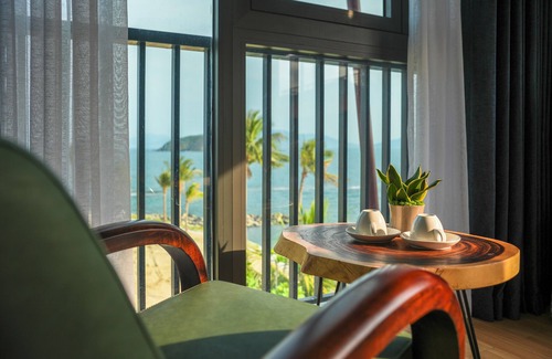 Nha Trang Apartment | Cozy Front Beach House wid Private Beach