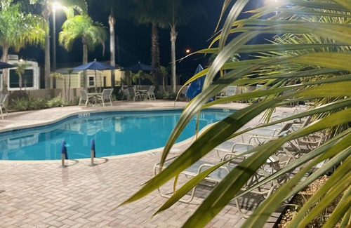 Zephyrhills South House | Cozy get-away in the warm Florida sun between Tampa and Orlando