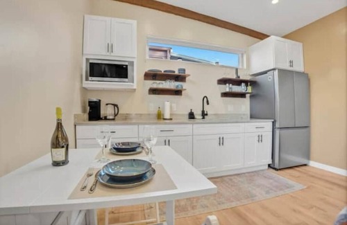 West Sedona House | Cozy Guest House Perfect For Couples w/Hot Tub