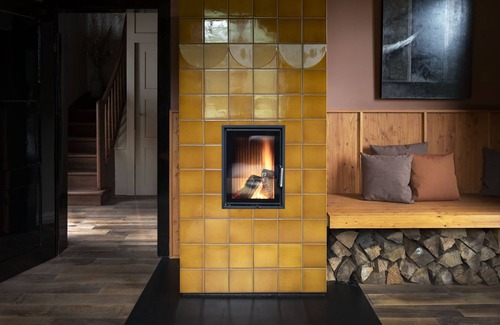 Bad Homburg v.d. Hoehe House | Cozy hideaway in the Taunus with a natural swimming pond