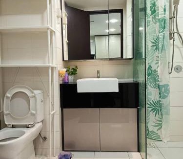 Shah Alam Apartment | Cozy Haven Middlemist's Red Suite at Trefoil