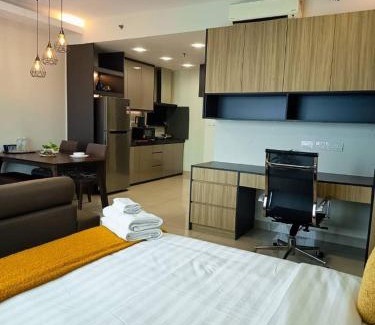 Shah Alam Apartment | Cozy Haven Middlemist's Red Suite at Trefoil