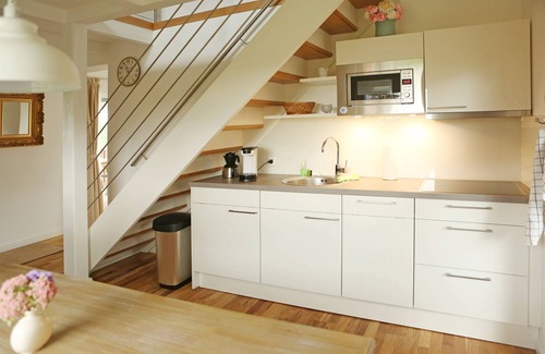 Overath House | Cozy holiday home with a magnificent view