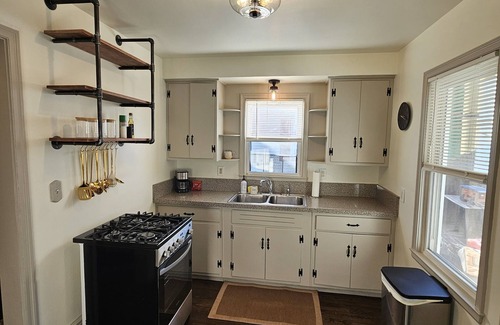 Warren House | Cozy home away from home,great for traveling professionals and short term guests