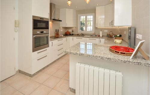 Aigues-Mortes House | Cozy Home In Aigues-Mortes With Wifi