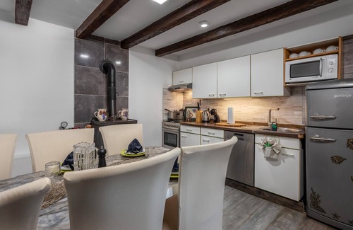 Ledenice House | Cozy home in Bater with house sea view