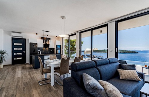 Prizba House | Cozy home in Blato with house sea view