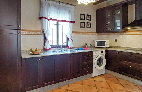 Grazalema House | Cozy home in Grazalema with WiFi