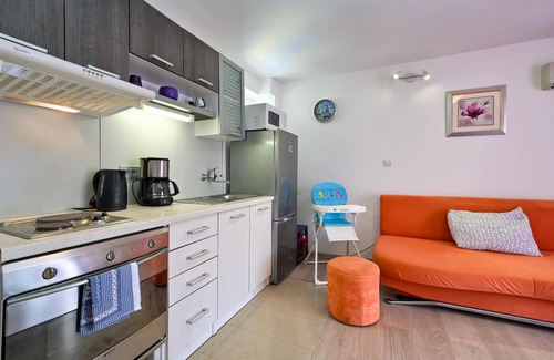 Tuheljske Toplice House | Cozy home in Tuheljske Toplice with kitchen