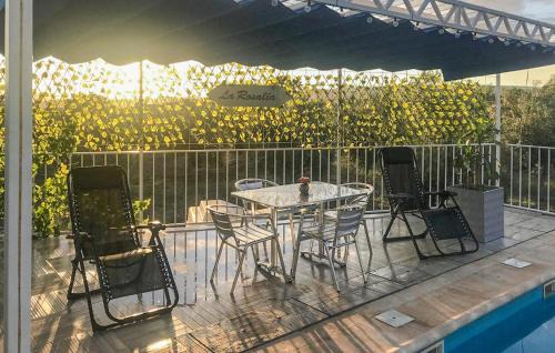 Setenil de las Bodegas House | Cozy Home In Setenil De Las Bodegas