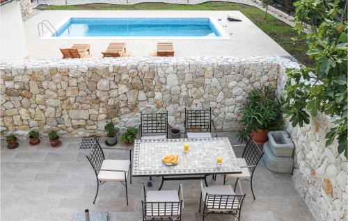 Tribalj House | Cozy Home In Tribalj With Kitchen