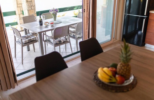 Vela Luka House | Cozy home in Vela Luka with WiFi