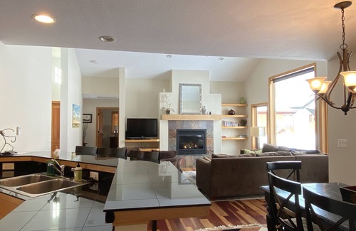 Driggs House | Cozy Home with air conditioning and a Teton View!