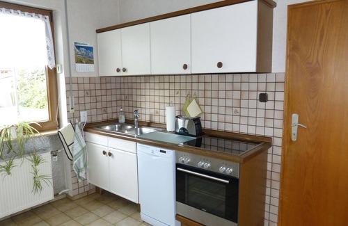 Fischbach House | Cozy home with patio and garden