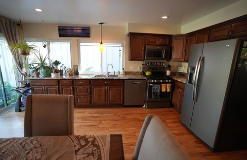 Arvada House | Cozy House + Adventure Pad to Downtown Denver or the Rockies
