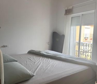 Aigues House | Cozy House in the Mountains with Sea Views