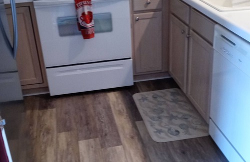Osage Beach Condo | Cozy Lake of the Ozarks Getaway @ Ledges Rent 2 get 3rd 1/2 price spring special