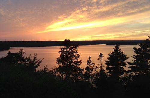 Lucasville Ski Chalet | Cozy lakefront chalet retreat. Perfect for couples or families!