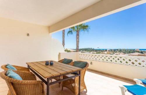 Calicas Apartment | Cozy & Luxurious Getaway - 3 Decks Oceanview & Pool - Sao Jose