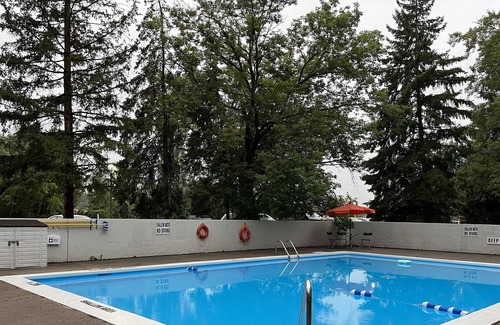 London Apartment | Cozy Luxurious Room