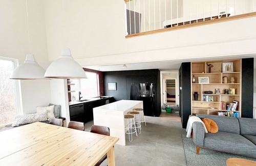 Cap-Pele Cottage | Cozy modern beach retreat,